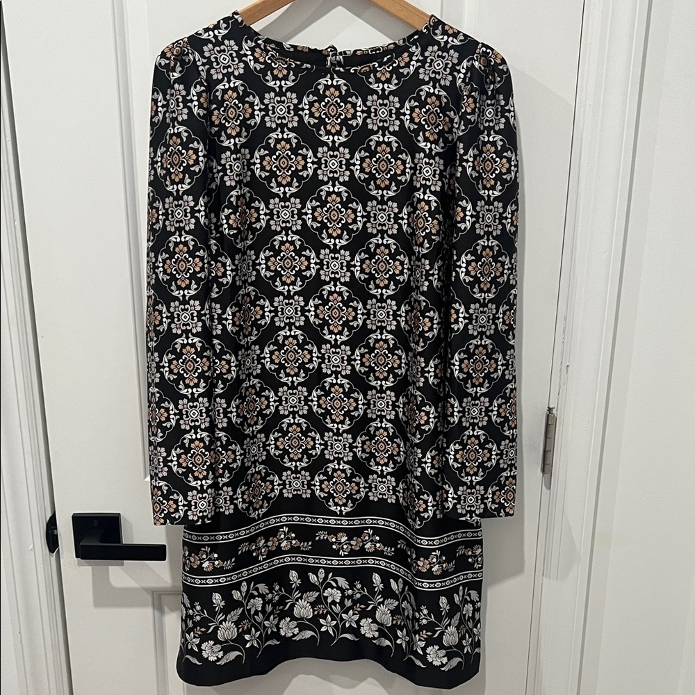 Ann Taylor Elegant Black and White Patterned Shift Dress, Size Medium